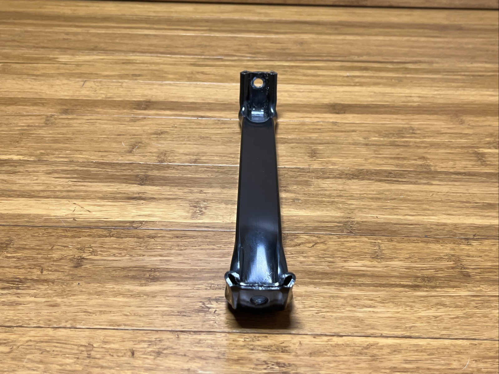 2017-2023 Rolls Royce Dawn Left Brace Black Divider Luage Compartment OEM PH