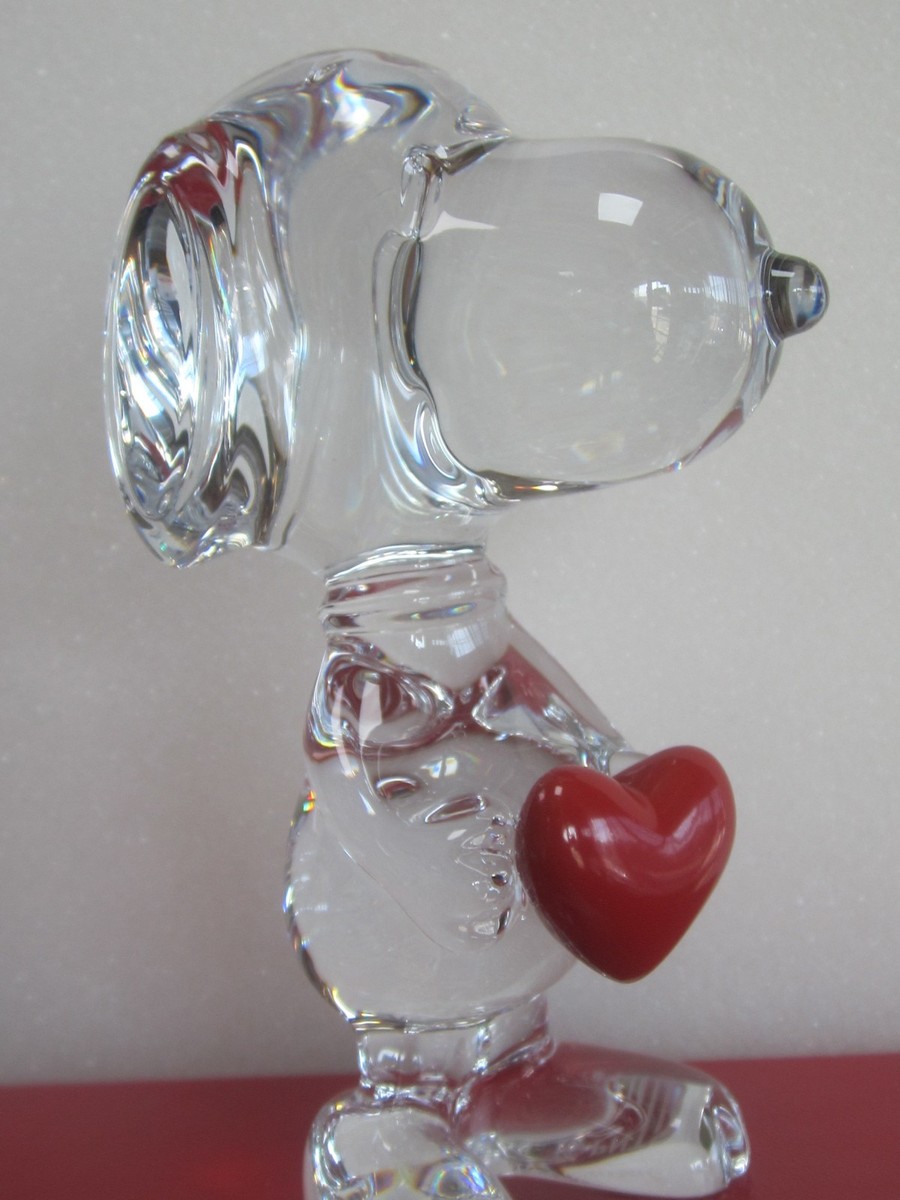 NEW BACCARAT CRYSTAL CARTOON SNOOPY HEART FIGURINE #2613001 BRAND