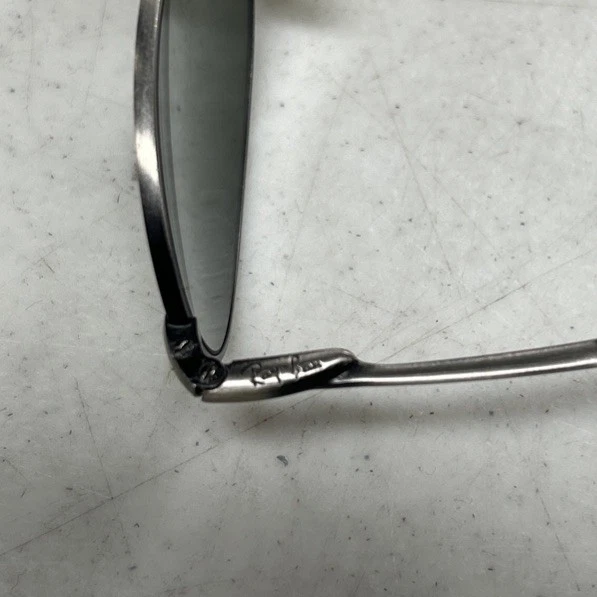 VINTAGE RAY-BAN B&L Bausch & Laumb SILVER W2977 w/ Ray Ban Soft Case & Hard Case - Image 4 of 4