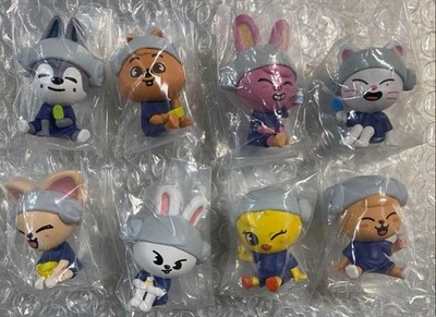 Stray Kids SKZOO SAUNA FIGURE GASHAPON BANDAI official Full