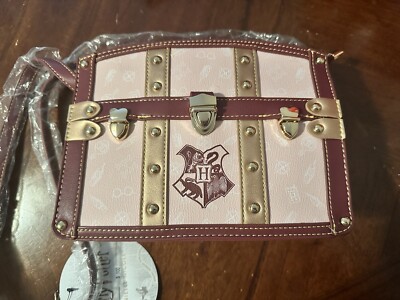 Harry Potter Hogwarts Express Luggage Style Crossbody Bag NWT​ Harry Potter 29 Inch Rolling Luggage, Hogwarts Express  main image 4