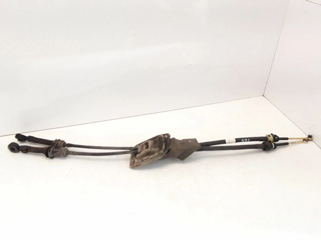 Citroen Xsara Picasso 2006 1.6HDi Gear shift cable linkage 