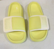 UGG La Light Yellow/White Sandals