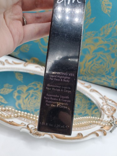 Danessa Myricks Illuminating Veil Liquid Face Highlighter 1.01oz - Tempest - NEW - Picture 4 of 10