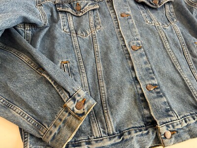 90's Levis Denim Trucker Jean Jacket Mens Size XL Blue Distressed