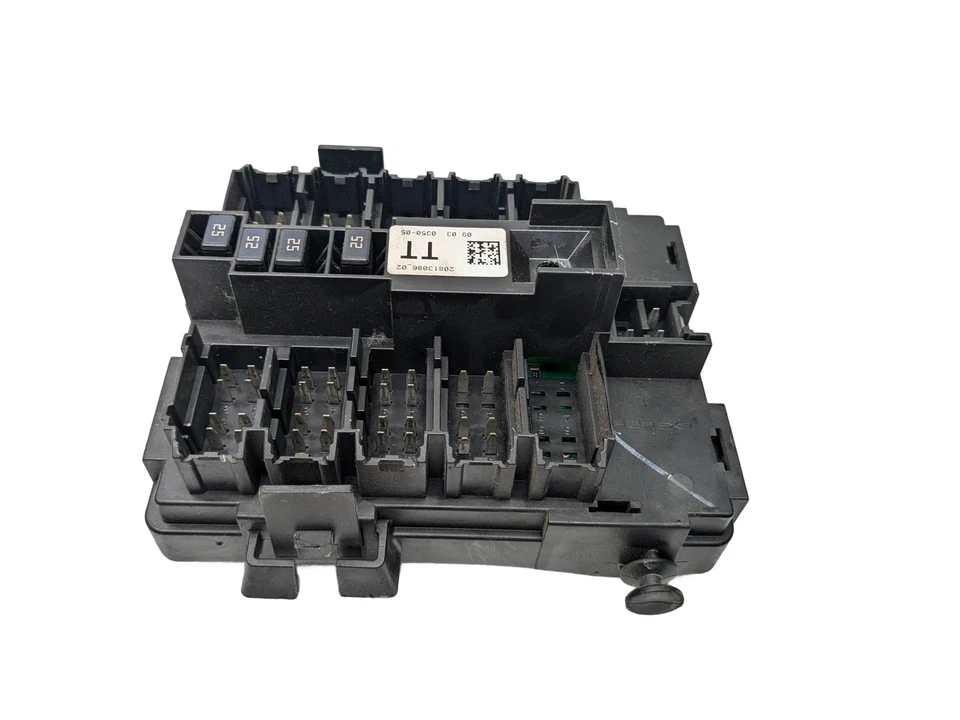 Cadillac Escalade ESV 2010-2014 OEM interior cabina fusibles caja de conexiones Foto 3 de 4