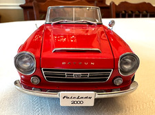 Datsun Fairlady 2000 - 1:18 by Autoart Diecast Models - Red w/original box