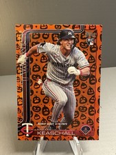 2025 Topps Update Series Luke Keaschall Jack-O-Lantern Refractor RC #US342 Twins
