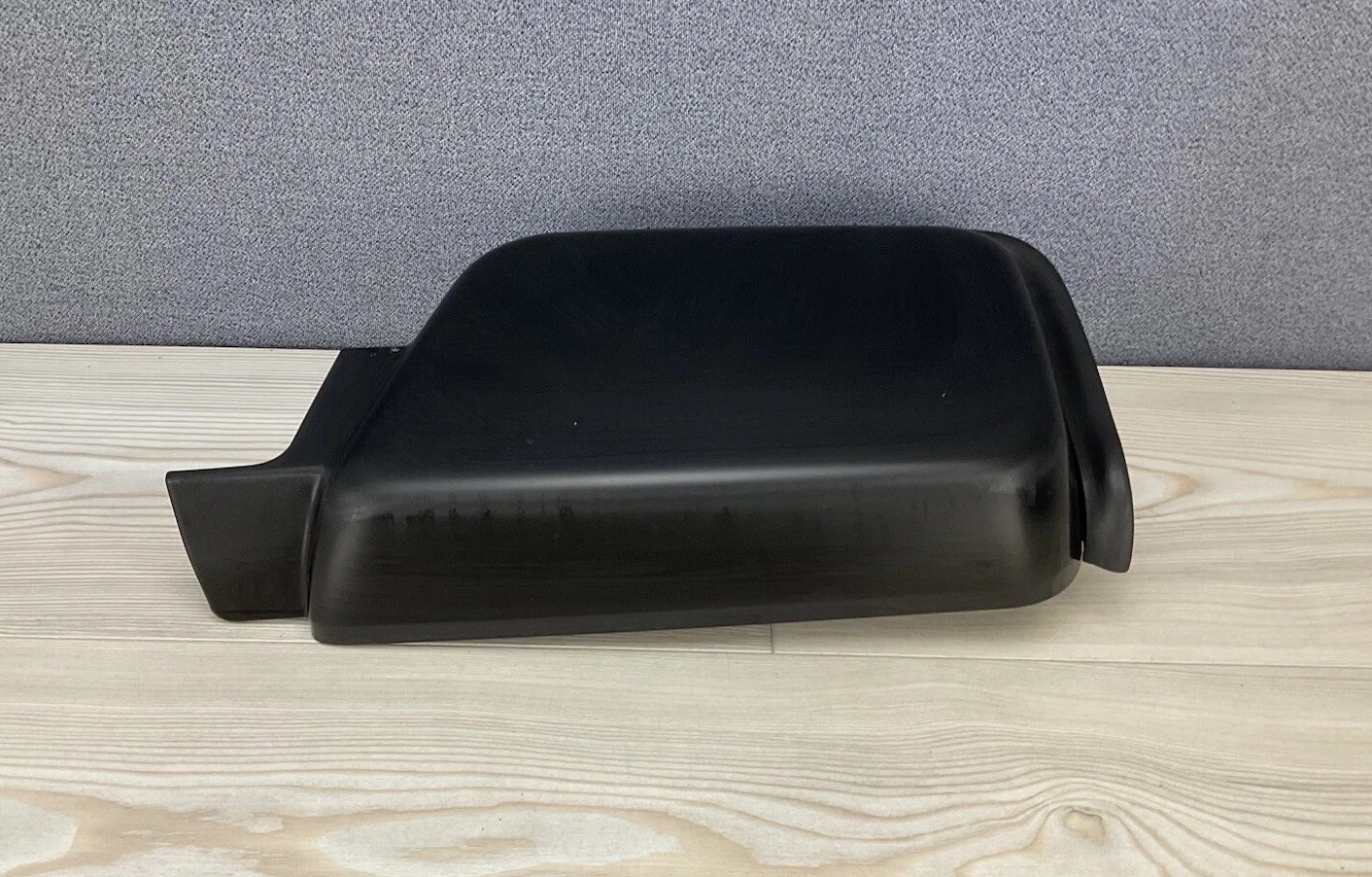 🟨2006-2010 Hummer H3 Right Passenger Side Hood Cowl Air Duct Vent Cap. OEM.