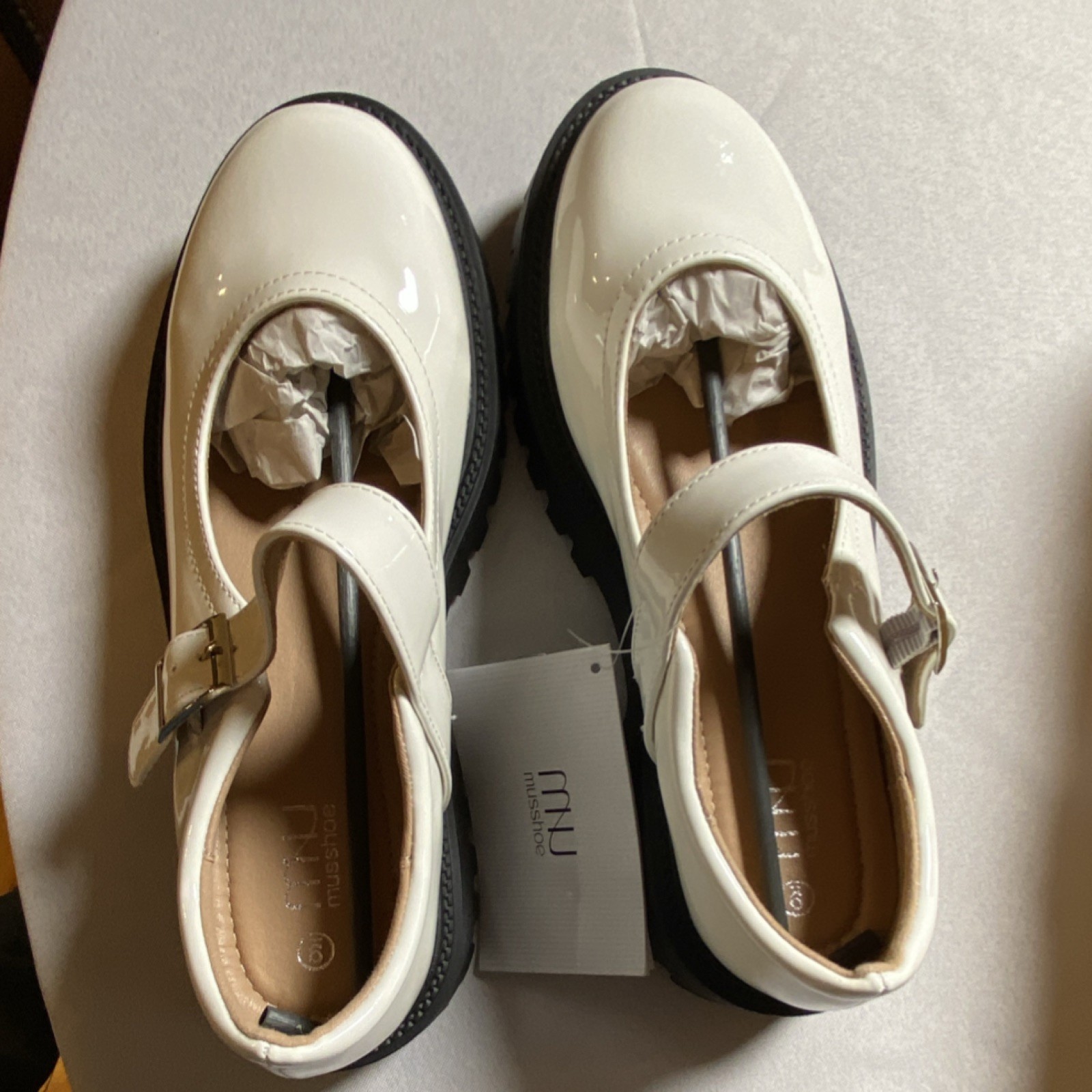 musshoe White Patent Leather Mary Jane Flats Round Toe Buckle Women