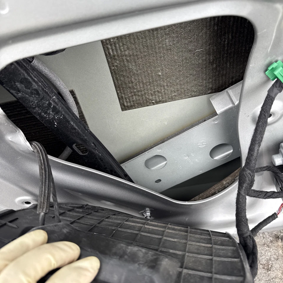 12-18 Volkswagen Passat LH conductor izquierdo regulador ventana delantera fabricante de equipos originales Foto 2 de 4