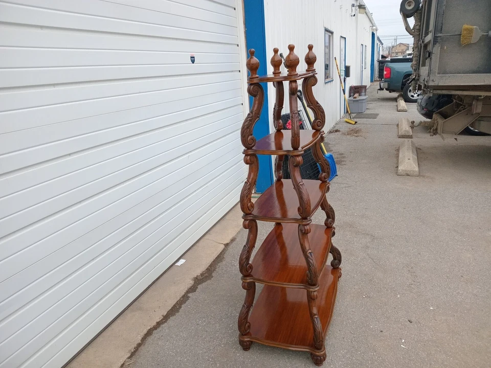 Estantería/estantería vintage de 5 niveles tallada en nogal Etagere Foto 4 de 4