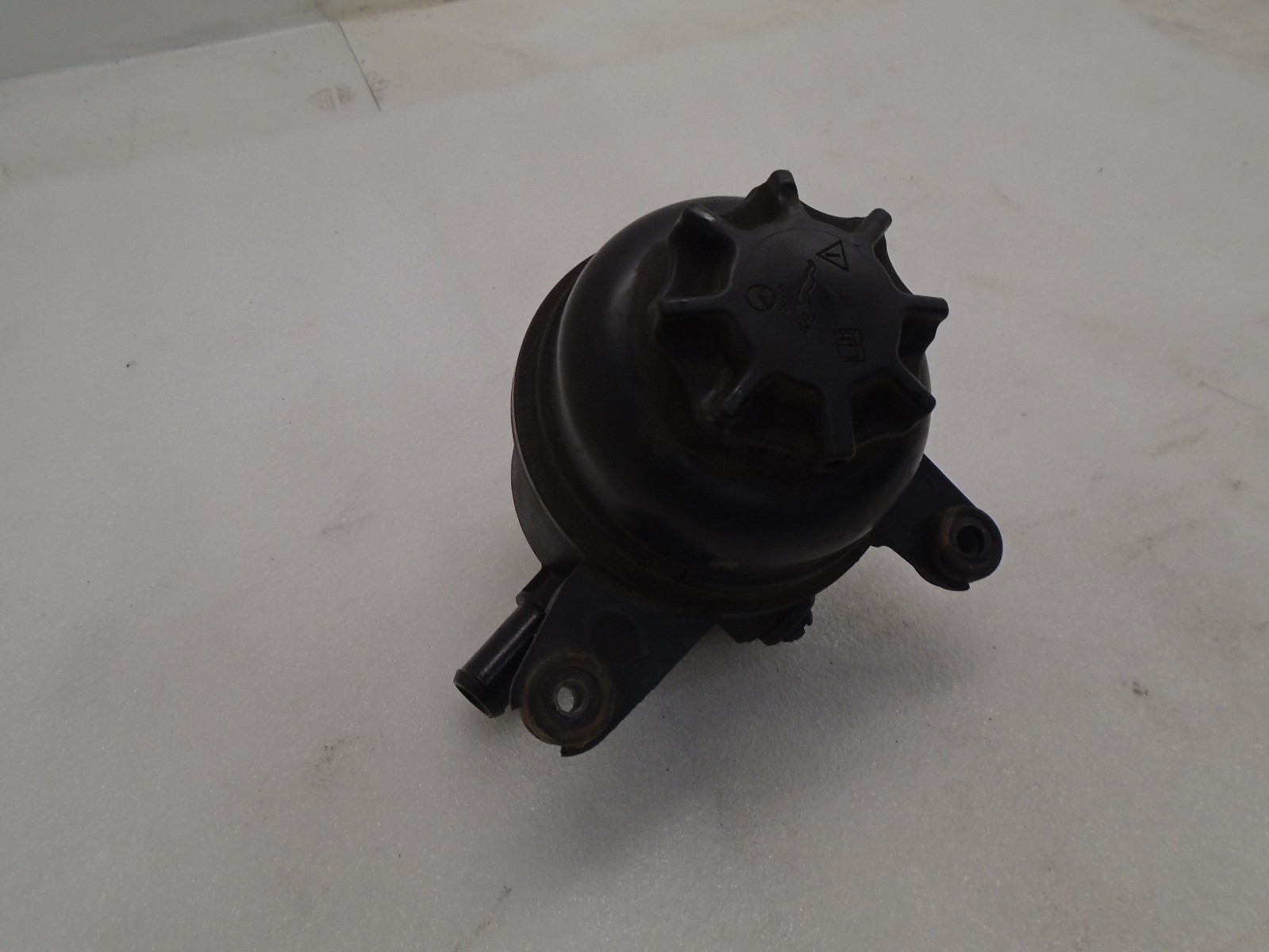 20032008 Jaguar XType Power Steering Fluid Reservoir Bottle Tank OEM