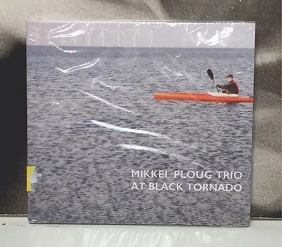 Mikkel Ploug Trio - At Black Tornado Cd Nouveau Scellé - Photo 1/2