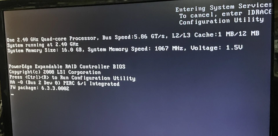 Servidor Dell PowerEdge T610 Intel Xeon E5620 cuatro núcleos 2,40 GHz 16 GB RAM 8x1 TB HDD Foto 3 de 4