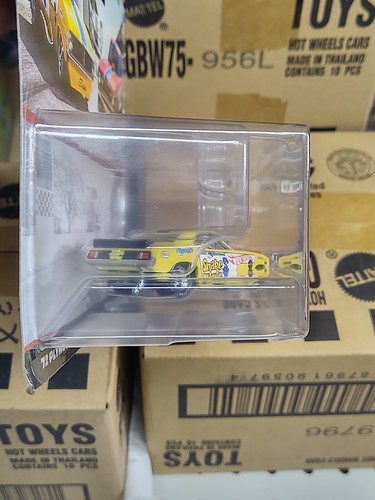 Hot Wheels HFF29 2 Pak Prem '72 Plymouth Cuda /Plymouth Duster CORNER CREASED - Picture 6 of 9