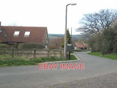 FOTO SPRINGHOUSE LANE EBCHESTER EINE GEWUNDENE LANDSTRASSE ENTLANG DERER BUNGALOWS H