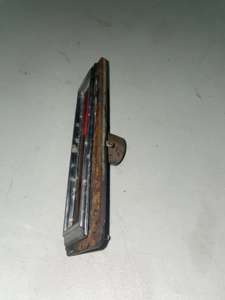 1975-1979 Chevrolet Nova Pontiac Ventura Side Marker Light Lens 5962660 - Image 2 of 4