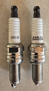 (2) *** NEW *** Genuine Harley-Davidson® 6R10 Spark Plugs