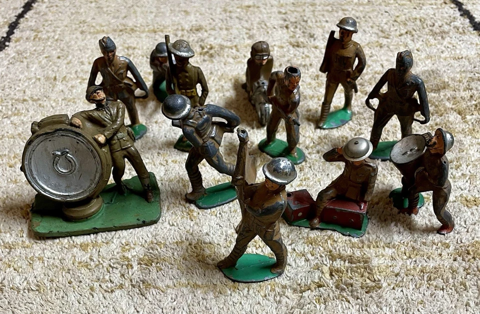 Conjunto de brinquedos vintage soldados década de 1930/40, feitos Barday/Manoil, soldados Dimestore - Imagem 2 de 4
