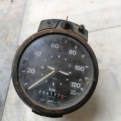 Mercedes-Benz 609 1985 Diesel Geschwindigkeitsmesser Cockpit KEG34610