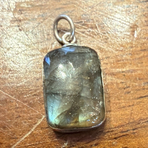 925 Sterling Silver Labradorite Rectangle Pendant Bezel Set Multicolor Gem