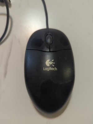 Logitech B100 Corded Mouse, Wired USB Mouse for Computers and Laptops, Right or 