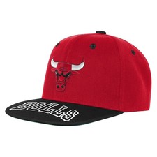 Youth Outerstuff Red/Black Chicago Bulls Two-Tone Snapback Hat