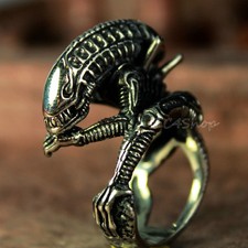 Mens Retro Silver Alien Skull 316L Stainless Steel Biker Ring Monster Predator