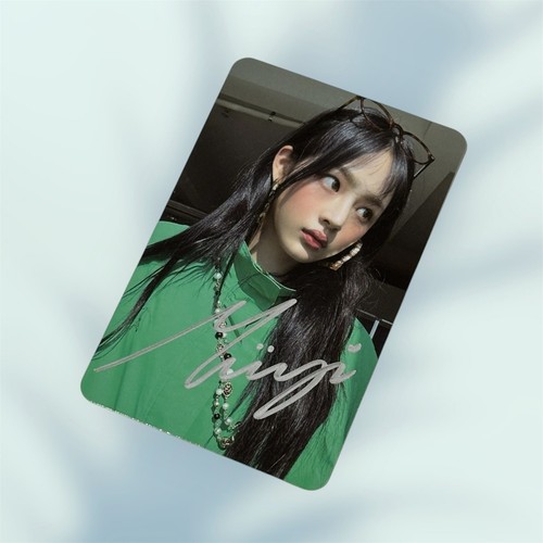 New jeans minji hand signed autograph photocard