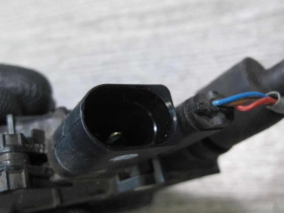 BMW E71 E72 X6 X6M 2008-2014 actuador de cierre de cerradura de puerta delantera izquierda con cierre suave Foto 4 de 4