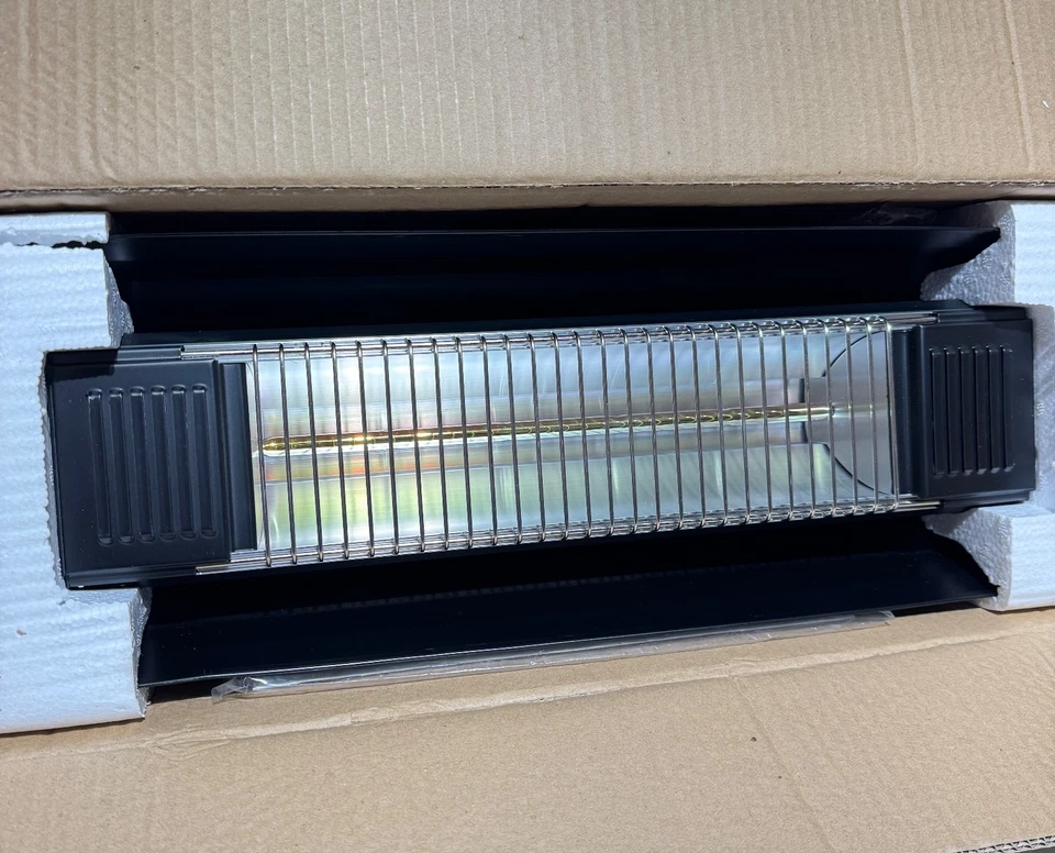 Calentador infrarrojo montado en la pared Fire Sense Mojave Sun 1500 vatios modelo 60460 Foto 4 de 4