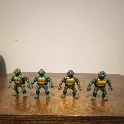Playmates Toys Teenage Mutant Ninja Turtles Action Figures Set of 4 2002 vintage