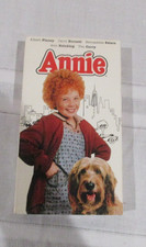 Annie VHS Tape Classic Film 1994