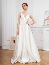 Simple V-neck Formal Dress Elegant Sleeveless A-line Floor Length Wedding Dress