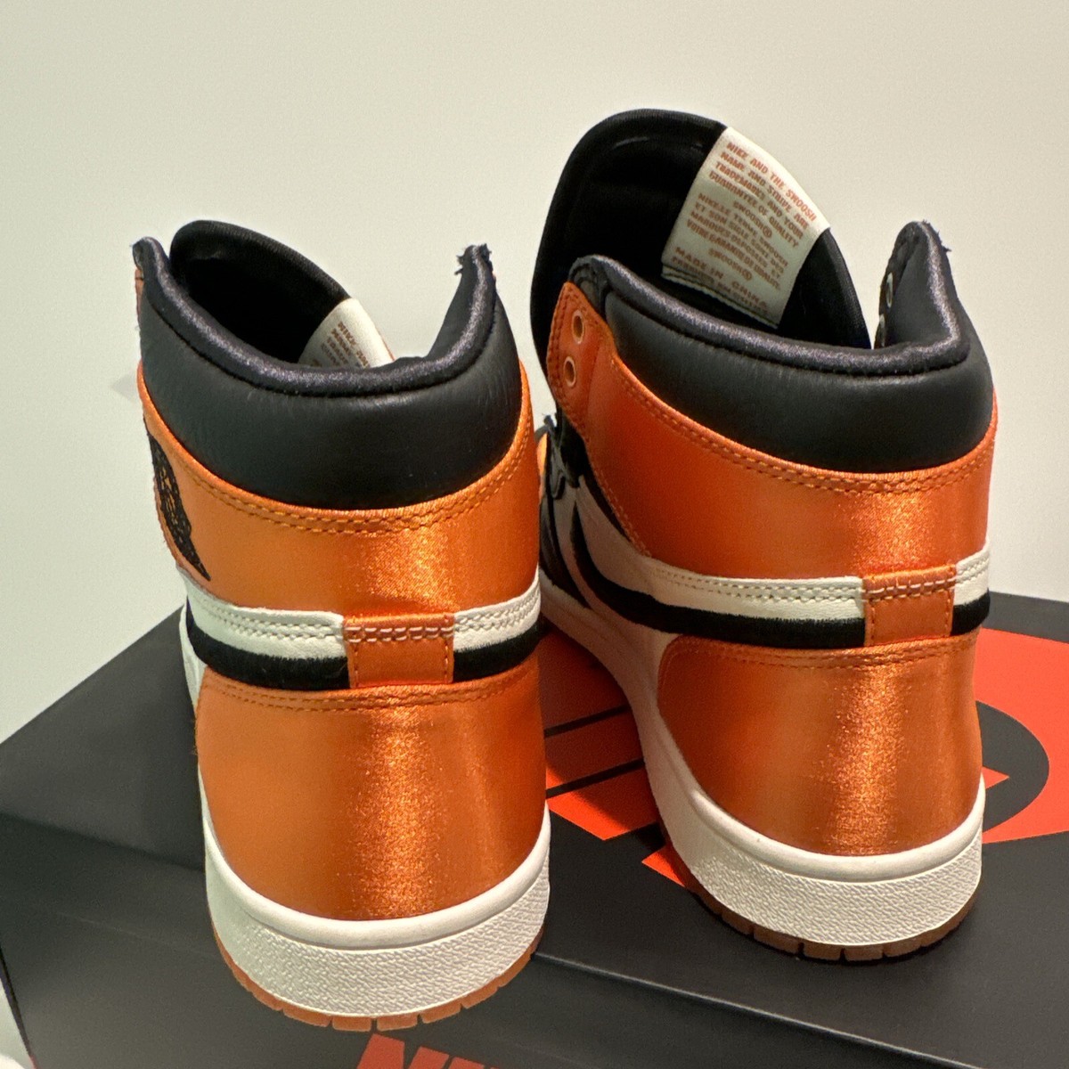NEW Air Jordan 1 Retro High OG Satin Shattered Backboard