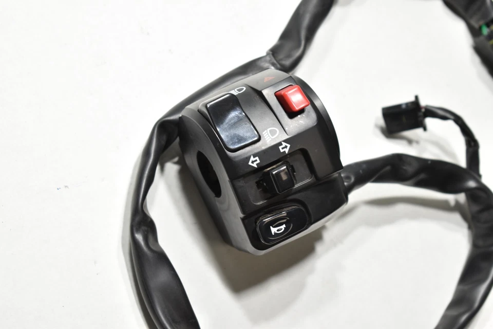 Conjunto de carcasa de control izquierdo Kawasaki Ninja EX650 2012-2016 Foto 2 de 4