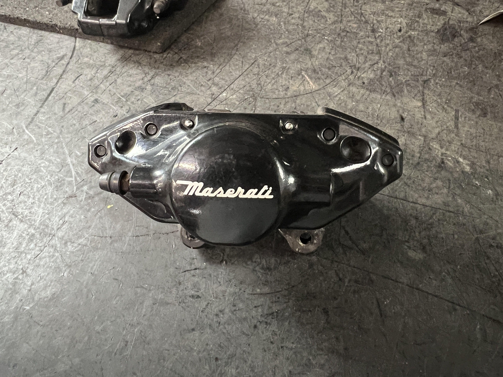 03-12 MASERATI QUATTROPORT SET OF FRONT & REAR BREMBO BRAKE CALIPERS BLACK