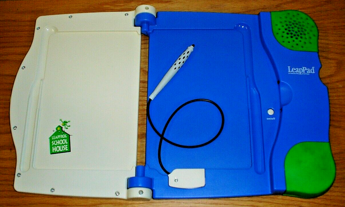 LeapFrog SchoolHouse E18000 LeapPad Learning System Leap Frog Pad School  House