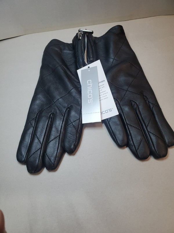 Chico's Men's Black Leather Wrist Gloves Quilted Zip Lined Solid Size M