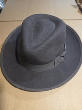 OFFICIAL INDIANA JONES ADVENTURES LUCAS FILM 2008 BROWN FEDORA HAT W/ PIN