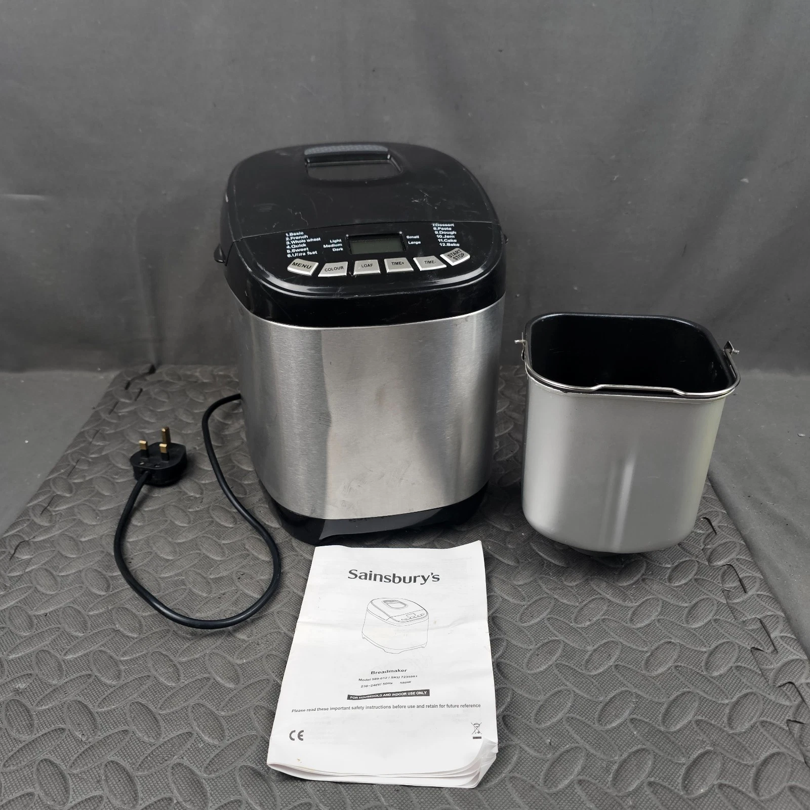 Sainsbury's Compact Fast Bake Breadmaker 580W 12 Programs Model 589 012 W/Manual