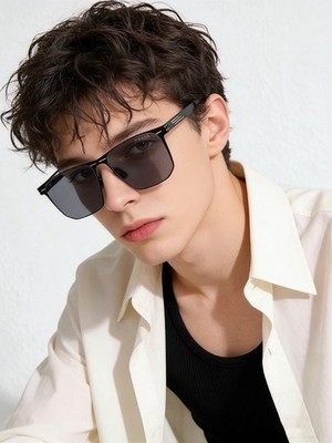 Prada Men's Sunglasses Model: 8740