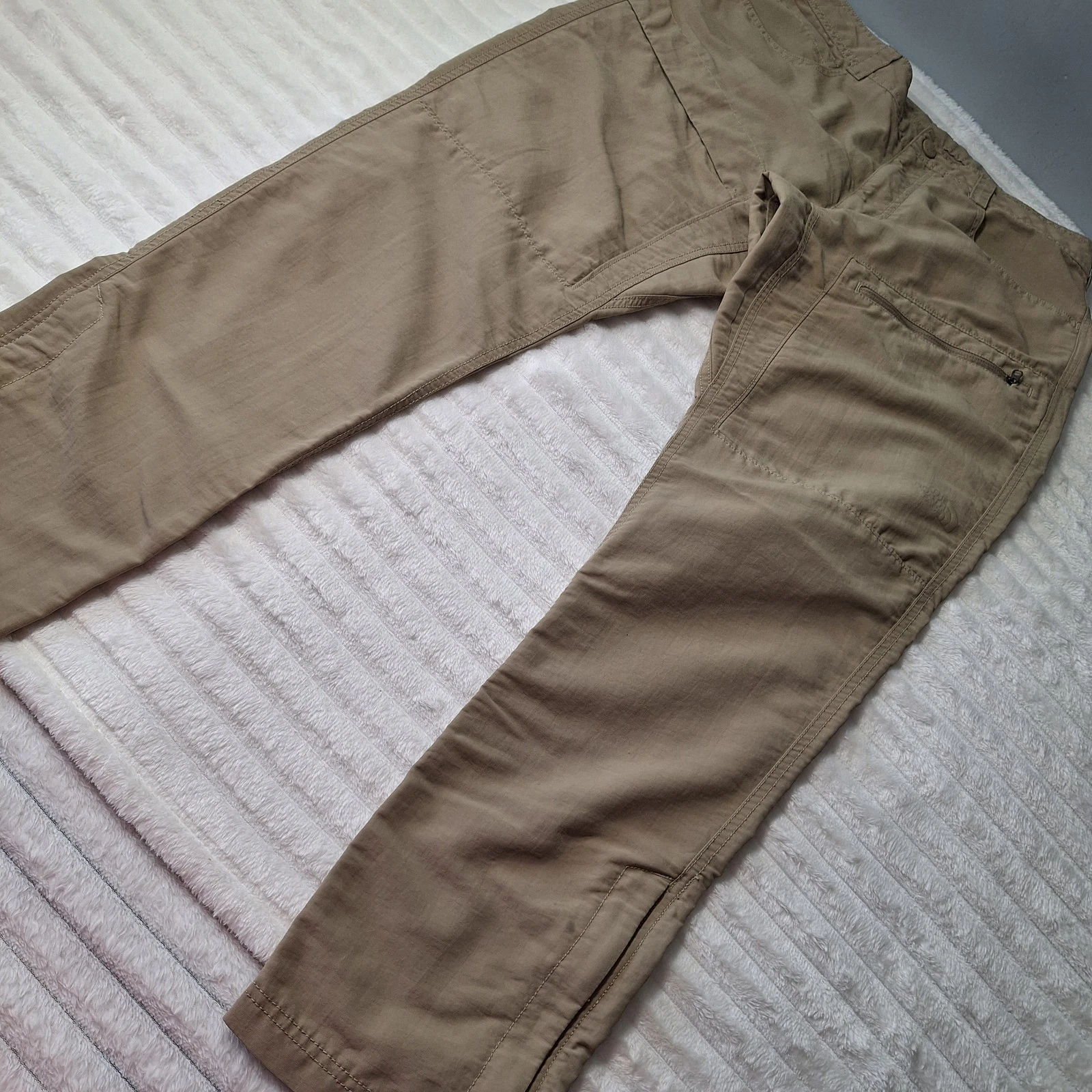 The North Face Hiking Pants Mens 34x30 Tan Nylon Cargo Outdoor Camping