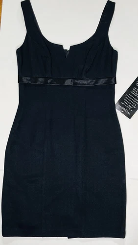 UNDERCOVER Abito nero Victorias Secret Moda International rayon e acetato nuovo con etichetta made in USA