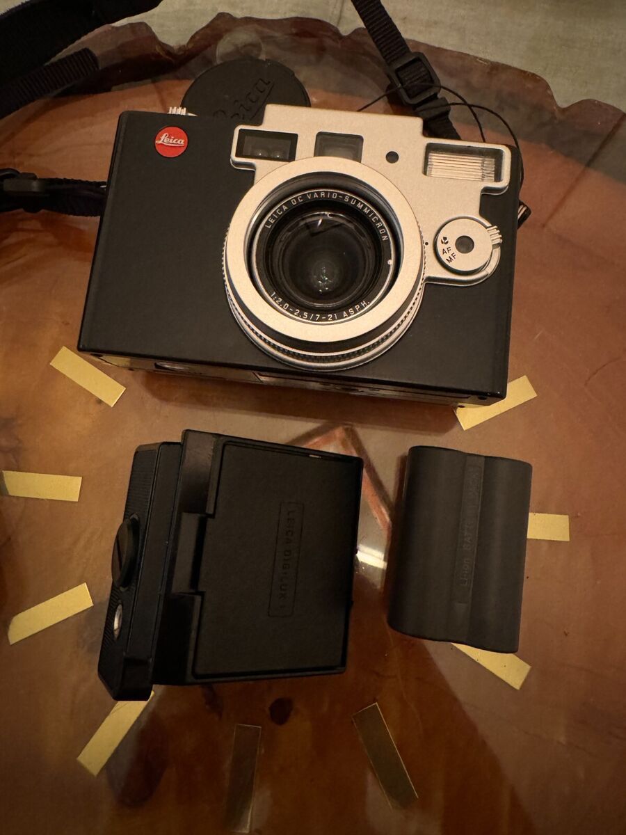 Leica Digilux 1 4.0MP Digital Camera - Black - FREE SHIPPING Leica Digilux 1 4.0MP Digital Camera - Black - FREE SHIPPING