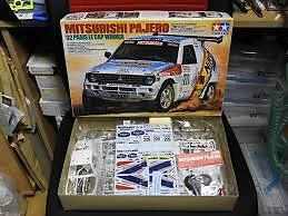 Raro kit Tamiya 1/24 model kit Mitsubishi Pajero 1992 Paris-Le Cup win JP 11031 - Immagine 4 di 4