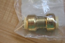 1/2 PUSH FIT PEX GUY Brass Coupling 