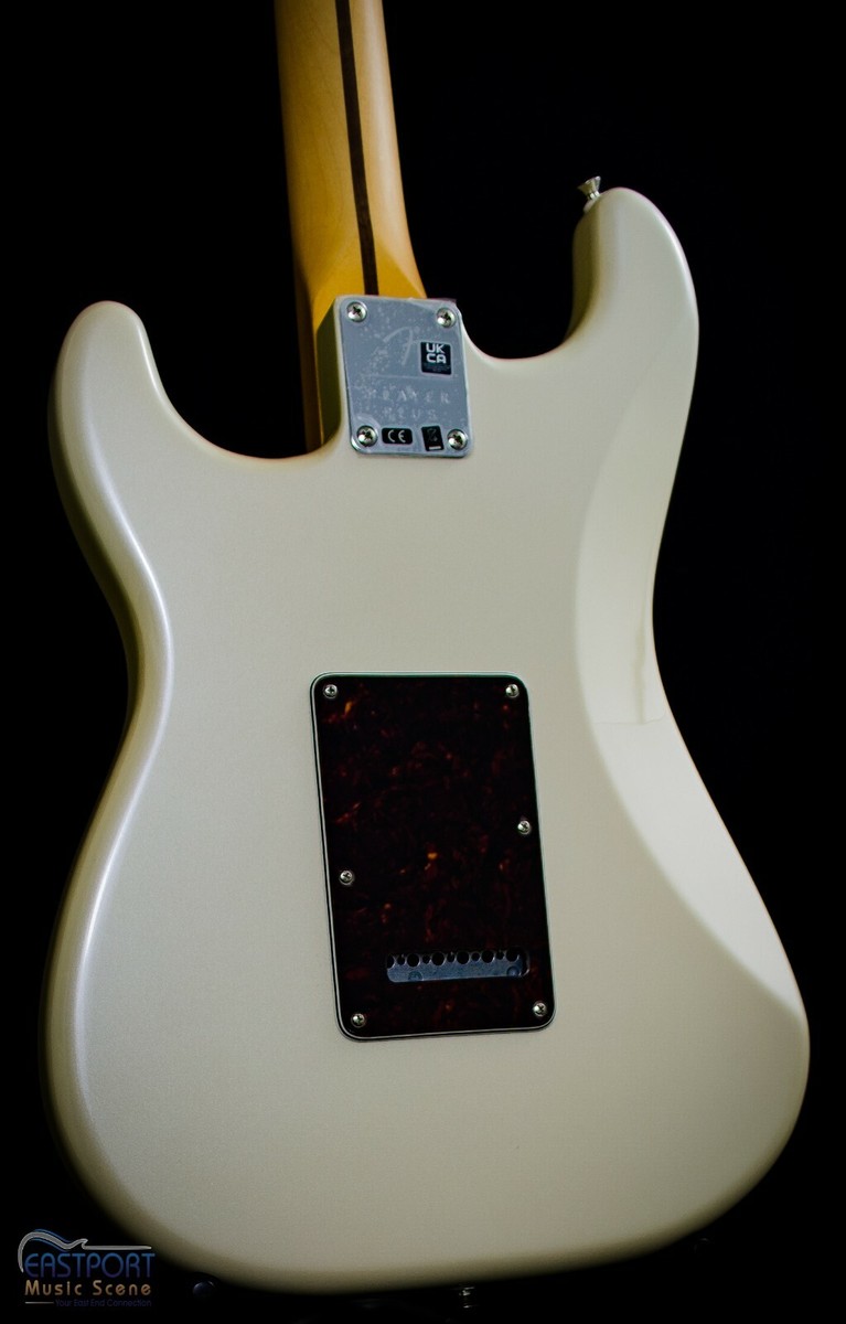 Fender Player Plus Stratocaster in Olympic Pearl w/ Deluxe