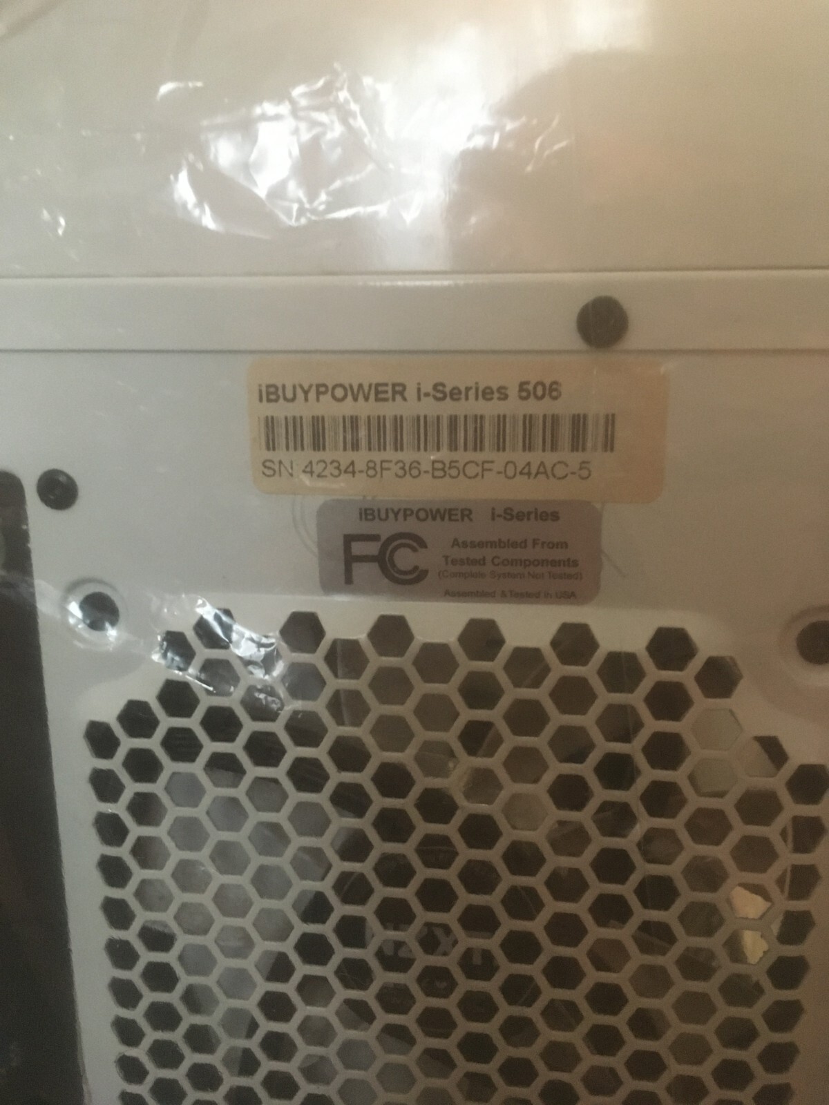 Ibuypower Gaming Desktop White Intel i7 6700K 4.0 GZ , 16 GB RAM, 1 TB SSD , 